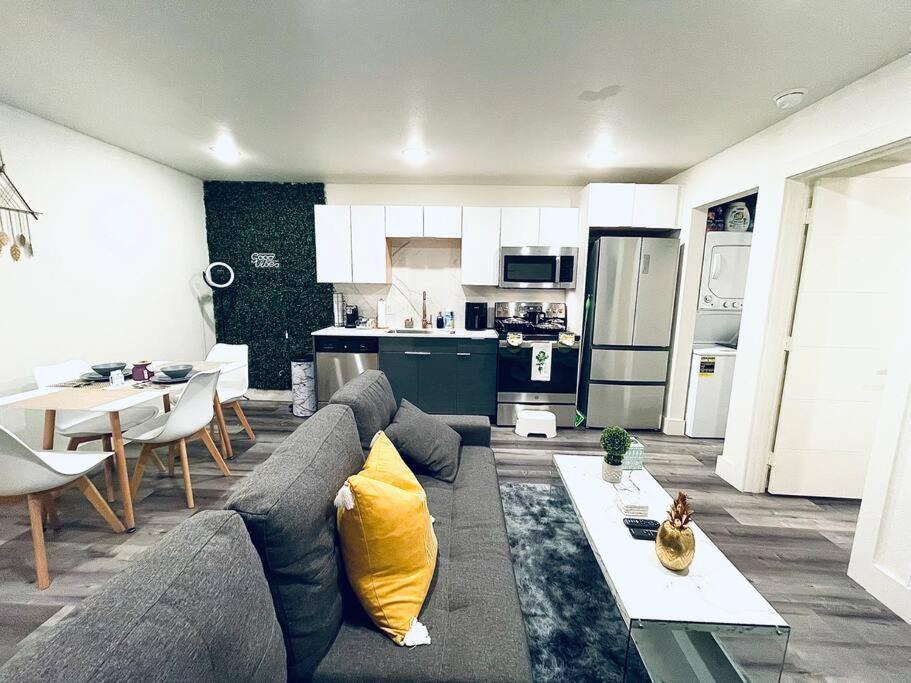 Luxe Travel Retreat Near Deep Ellum Lejlighed Dallas Eksteriør billede
